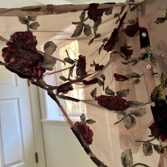 Sheer blouse with velvety roses NWOT - Picture 4 of 4